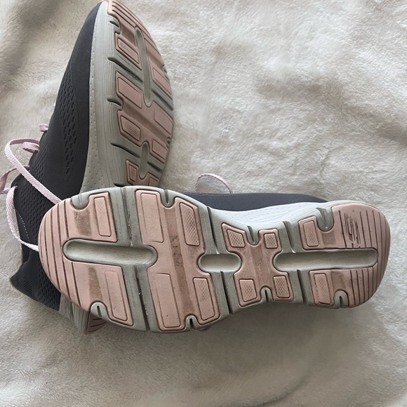 Skechers ladies arch fit - Picture 2 of 7